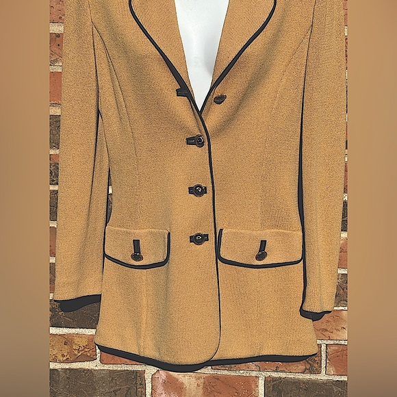 St.John Collection by Marie Gray,Tan Knit Jacket W/ Black Trim,Gold Buttons SZ 6 - Picture 3 of 12